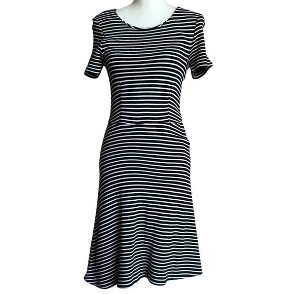 MADEWELL Gallerist Anywhere Black White Stripe Short Sleeve Fit Flare Dress-Sz M - Picture 2 of 8